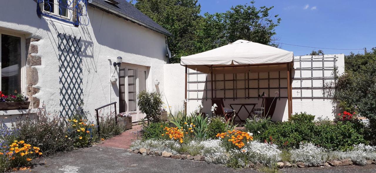 Private Farmhouse For Six In The Countryside Saint-Pierre-sur-Orthe 外观 照片